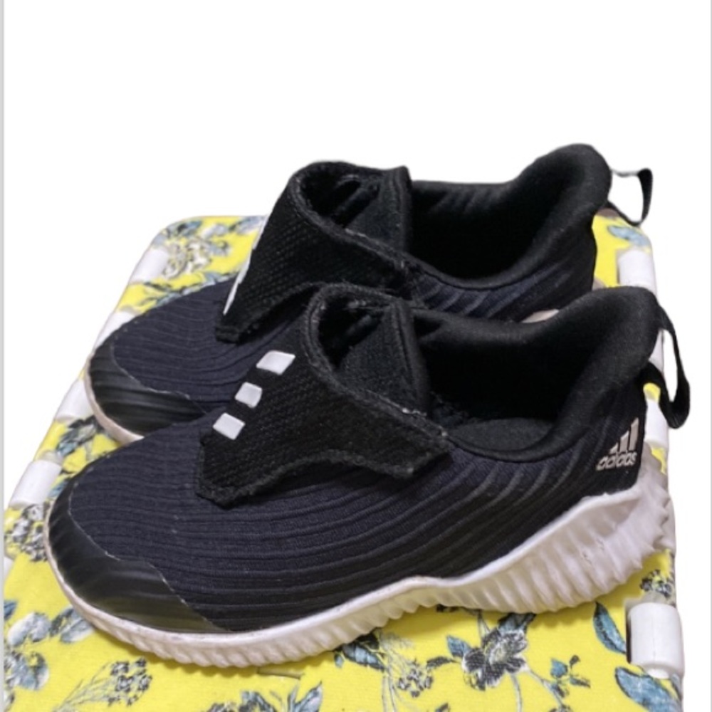 Adidas toddler sneakers